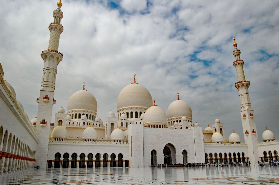 2014_03_04_Abu_Dhabi_407_Al_Zayegh_Moschee.jpg